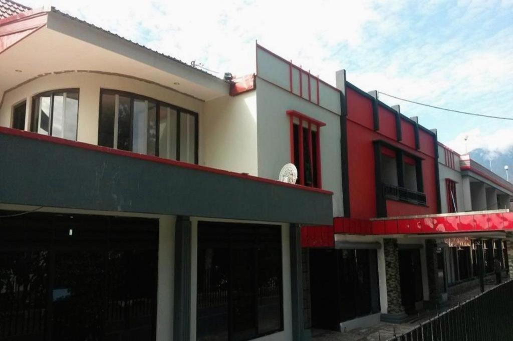 Hotel Benteng Bukittinggi Exterior photo